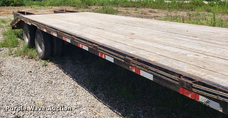 image for item FL9033 2006 Big Tex 20PH equipment trailer