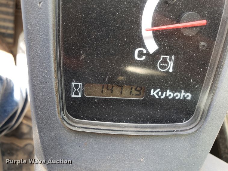 image for item FL9034 2013 Kubota SVL75 skid steer