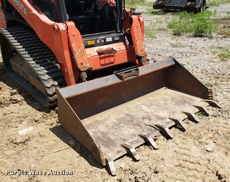 image for item FL9034 2013 Kubota SVL75 skid steer