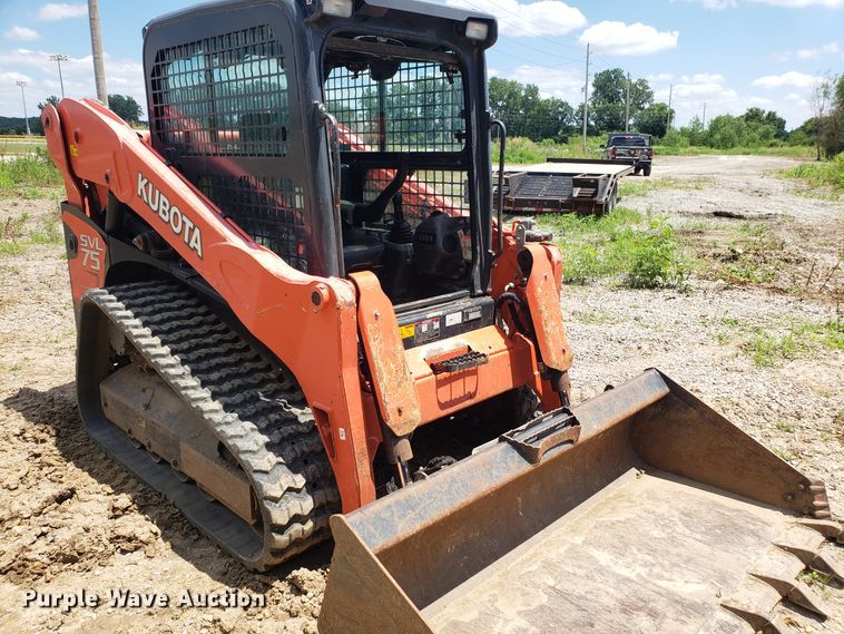 image for item FL9034 2013 Kubota SVL75 skid steer