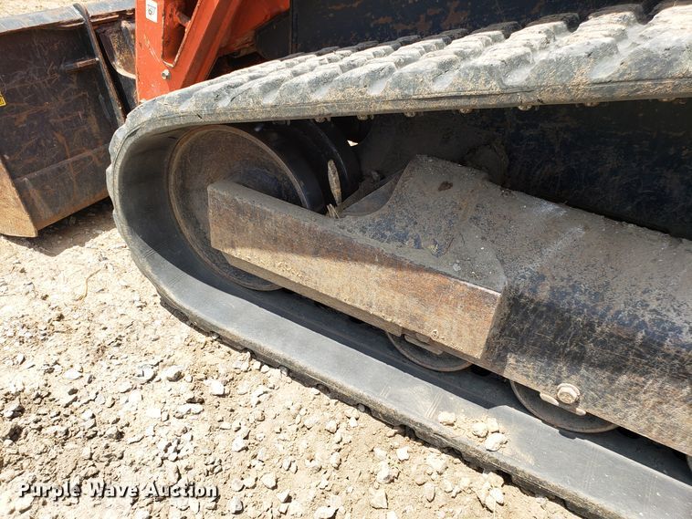 image for item FL9034 2013 Kubota SVL75 skid steer