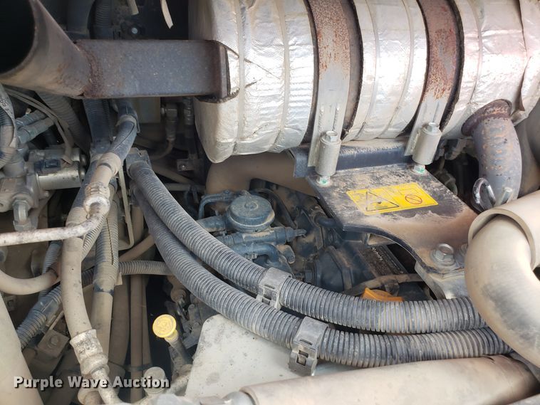 image for item FL9034 2013 Kubota SVL75 skid steer