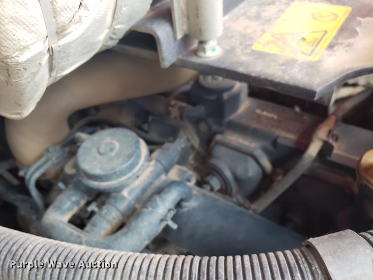 image for item FL9034 2013 Kubota SVL75 skid steer