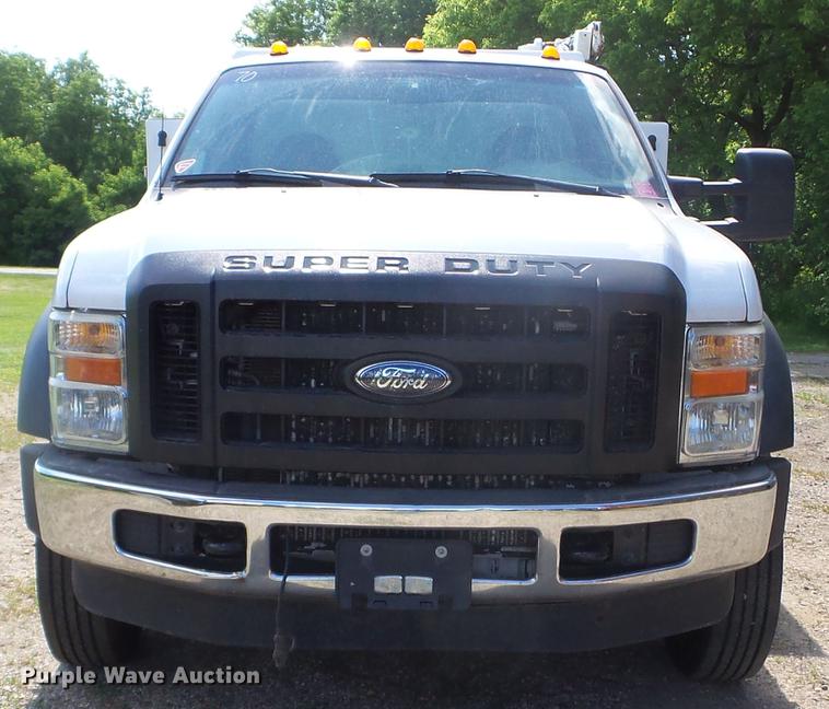 image for item FM9386 2009 Ford F550 Super Duty service truck with crane