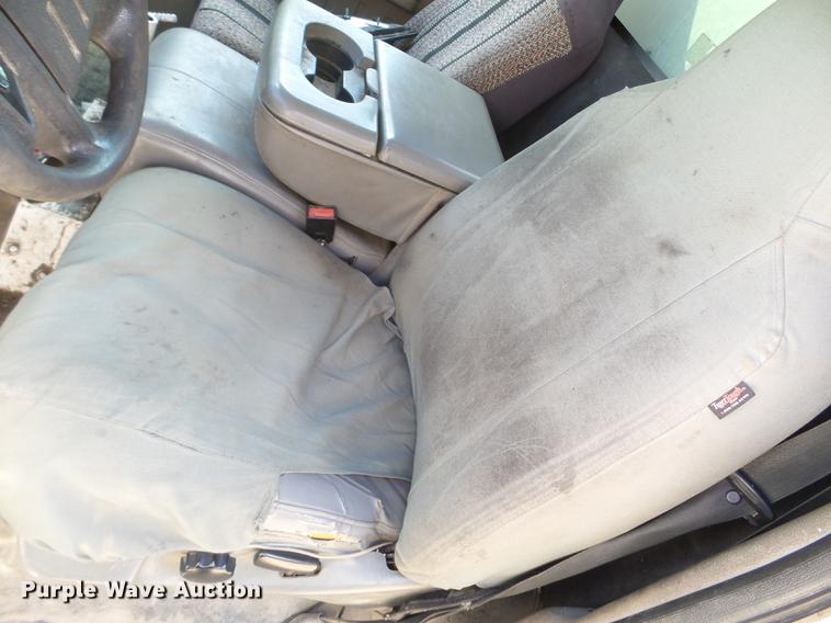 image for item FM9386 2009 Ford F550 Super Duty service truck with crane