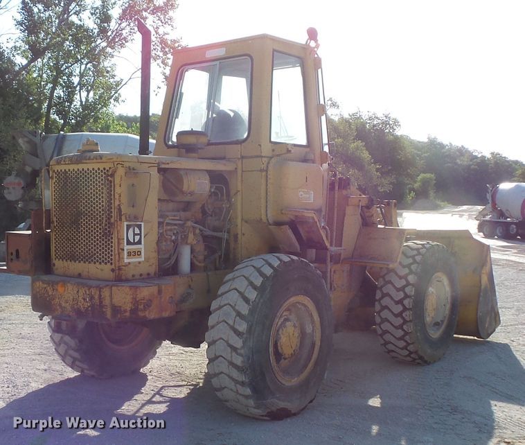 image for item FM9664 1983 Caterpillar 930 wheel loader