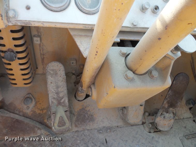 image for item FM9664 1983 Caterpillar 930 wheel loader