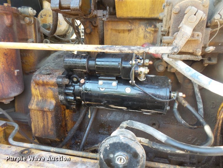 image for item FM9664 1983 Caterpillar 930 wheel loader