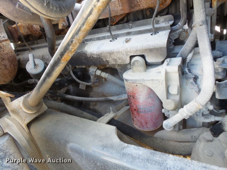 image for item FM9665 2005 Mack CV713 ready mix truck