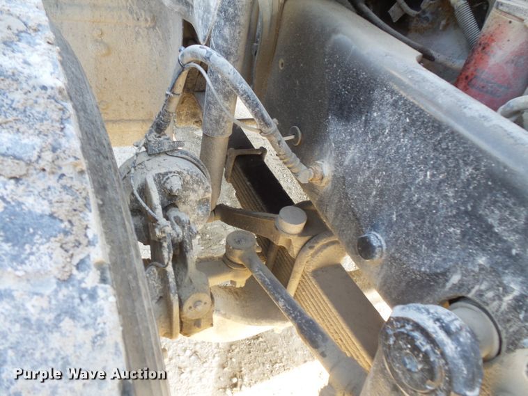 image for item FM9665 2005 Mack CV713 ready mix truck