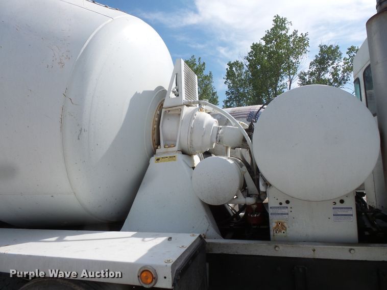 image for item FM9667 2001 Kenworth W900 ready mix truck