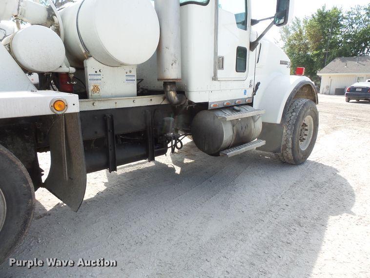 image for item FM9667 2001 Kenworth W900 ready mix truck