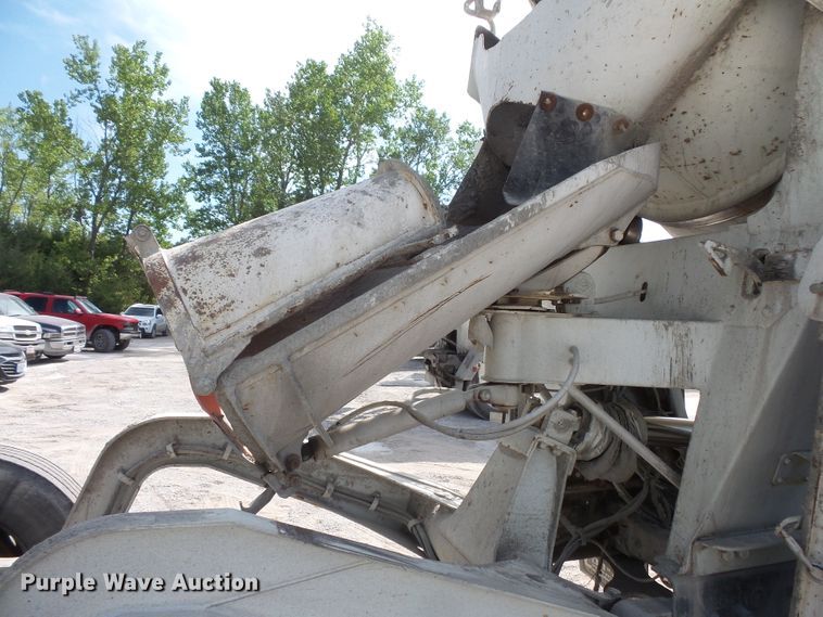 image for item FM9667 2001 Kenworth W900 ready mix truck