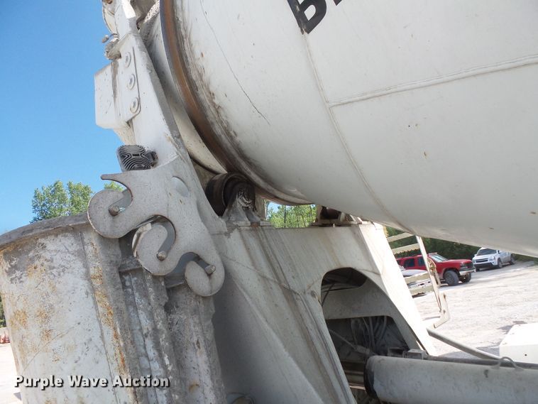 image for item FM9667 2001 Kenworth W900 ready mix truck