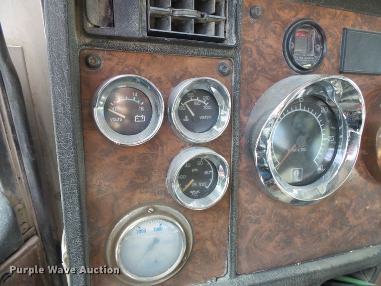 image for item FM9667 2001 Kenworth W900 ready mix truck