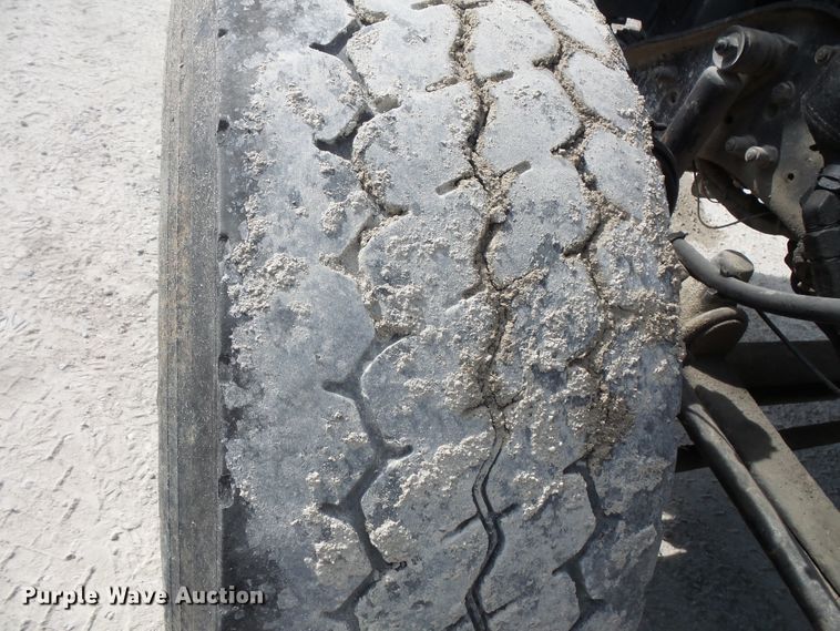 image for item FM9667 2001 Kenworth W900 ready mix truck