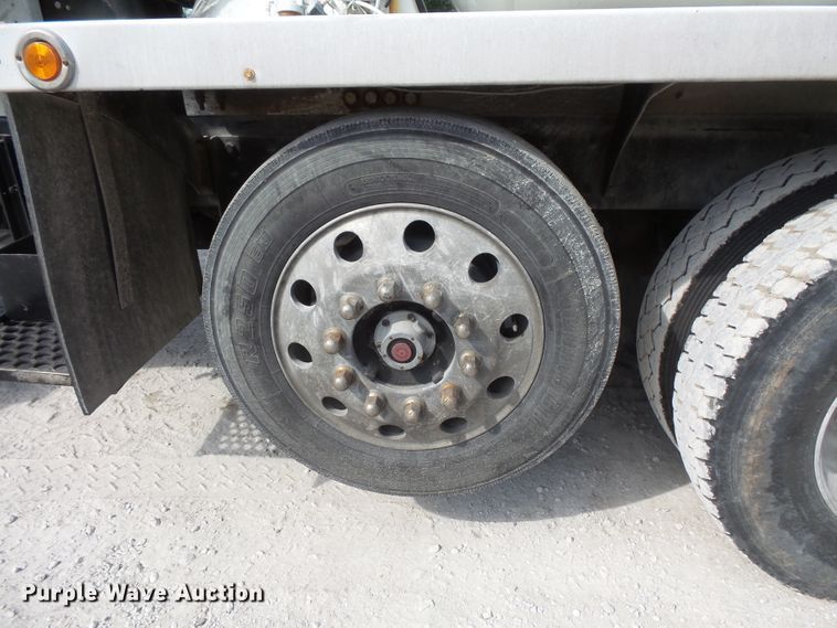 image for item FM9667 2001 Kenworth W900 ready mix truck