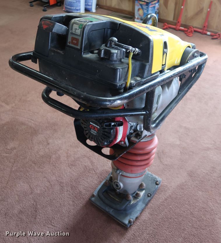 image for item FQ9225 2008 Dynapac LT6000 plate compactor