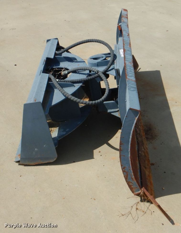 Skid steer snow plow blade in Checotah, OK Item FT9289 sold Purple Wave