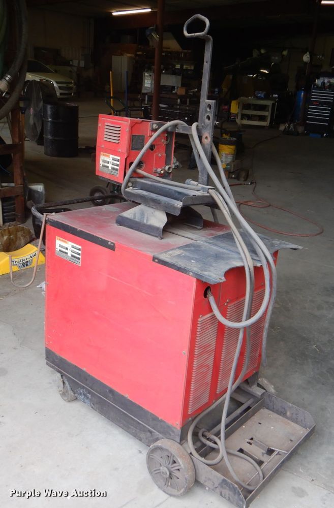 image for item FT9302 Lincoln Electric Idealarc CV-400 welder