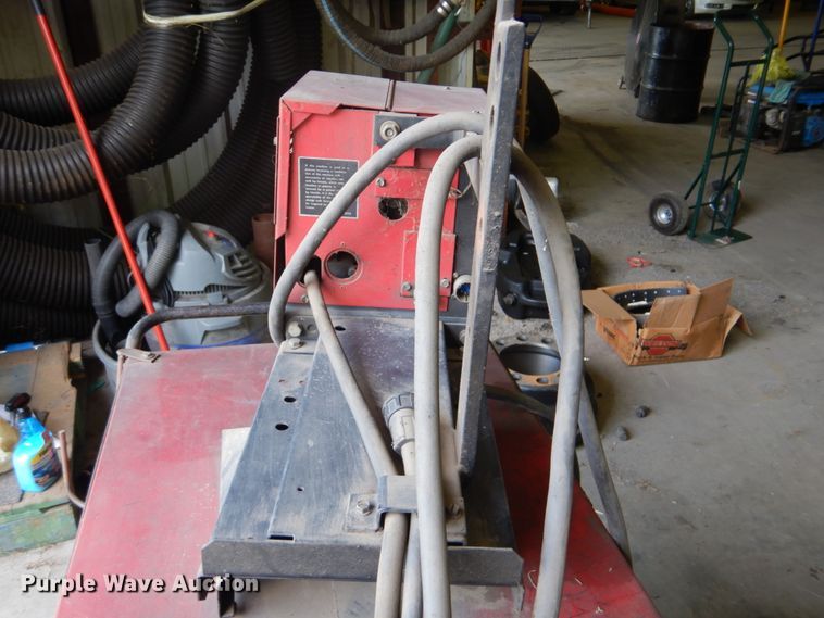 image for item FT9302 Lincoln Electric Idealarc CV-400 welder