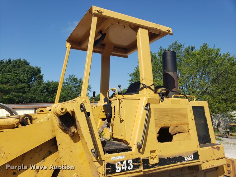 image for item GA9249 1986 Caterpillar 943 track loader