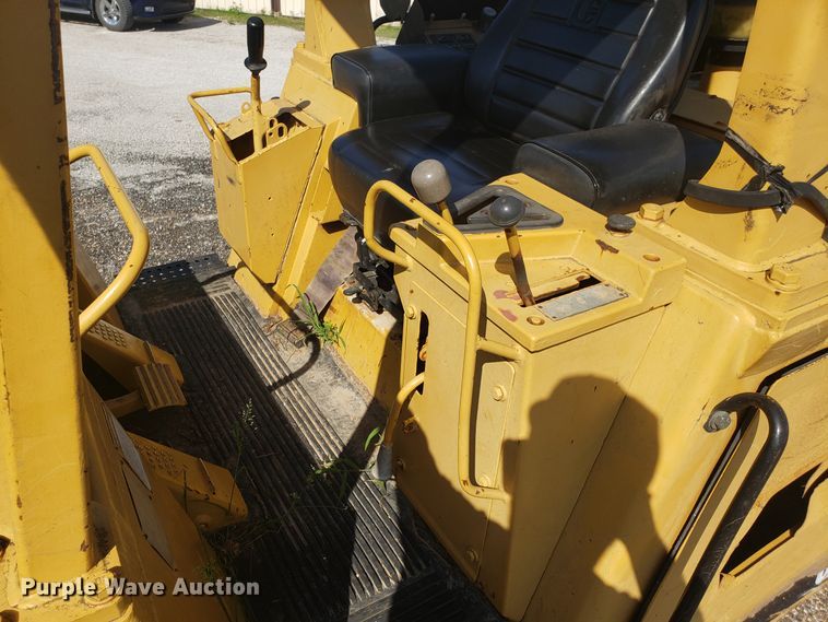 image for item GA9249 1986 Caterpillar 943 track loader