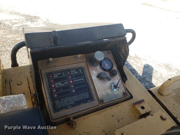 image for item GA9249 1986 Caterpillar 943 track loader