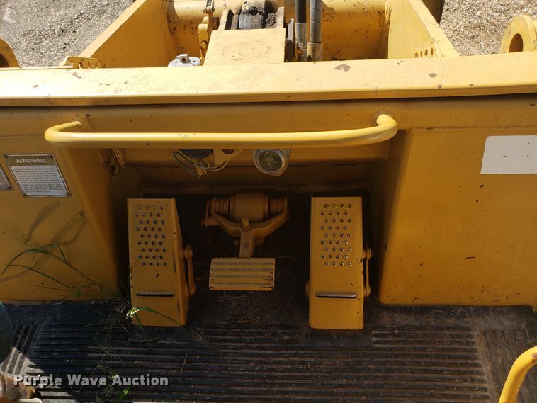 image for item GA9249 1986 Caterpillar 943 track loader