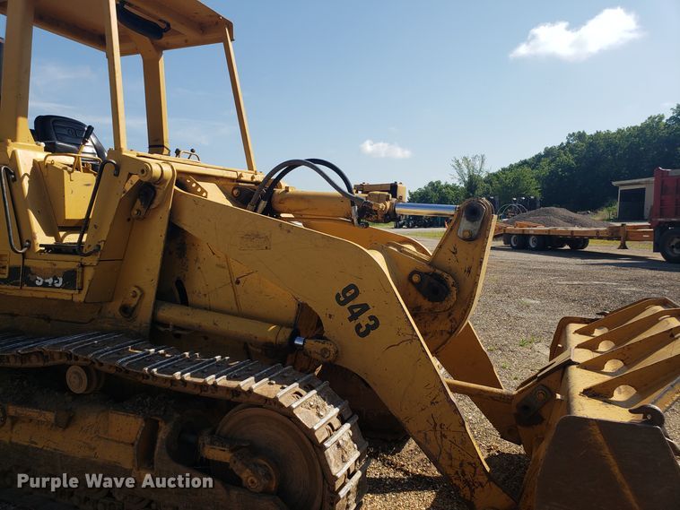 image for item GA9249 1986 Caterpillar 943 track loader