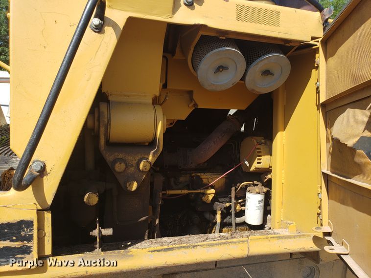 image for item GA9249 1986 Caterpillar 943 track loader