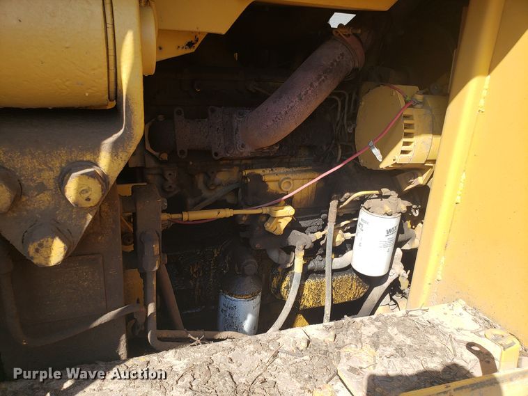 image for item GA9249 1986 Caterpillar 943 track loader