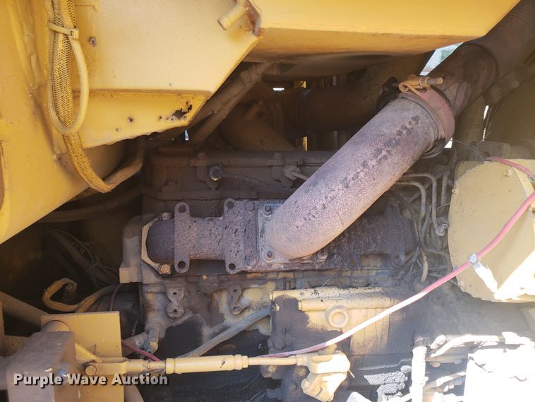 image for item GA9249 1986 Caterpillar 943 track loader