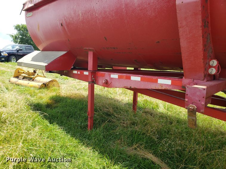 image for item GA9261 2000 Clemco RKHS2625 end dump trailer