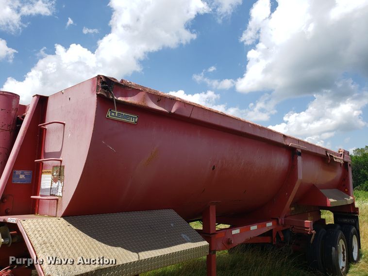 image for item GA9261 2000 Clemco RKHS2625 end dump trailer