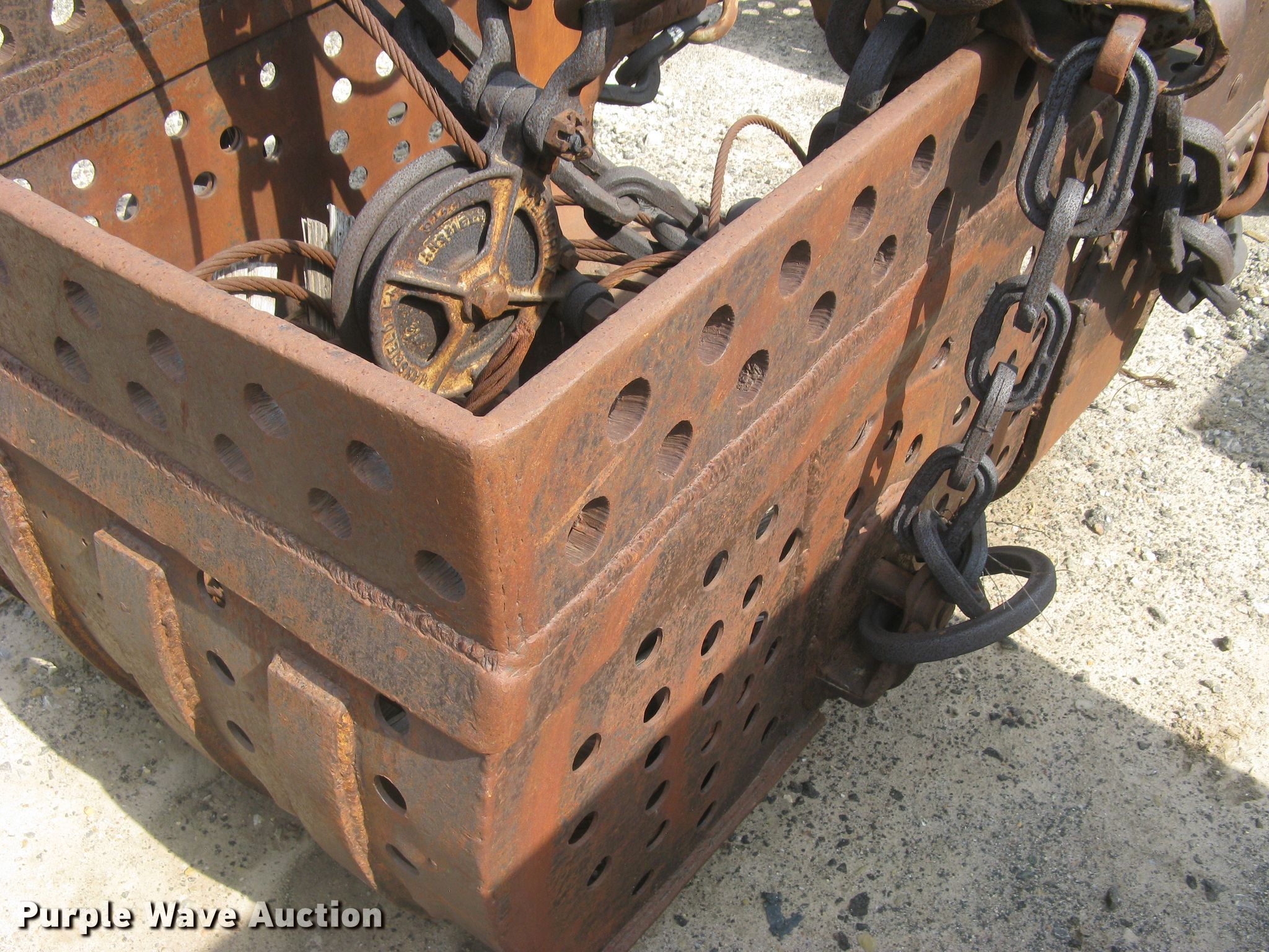 Hendrix dragline bucket in Wichita, KS Item DC1378 sold Purple Wave