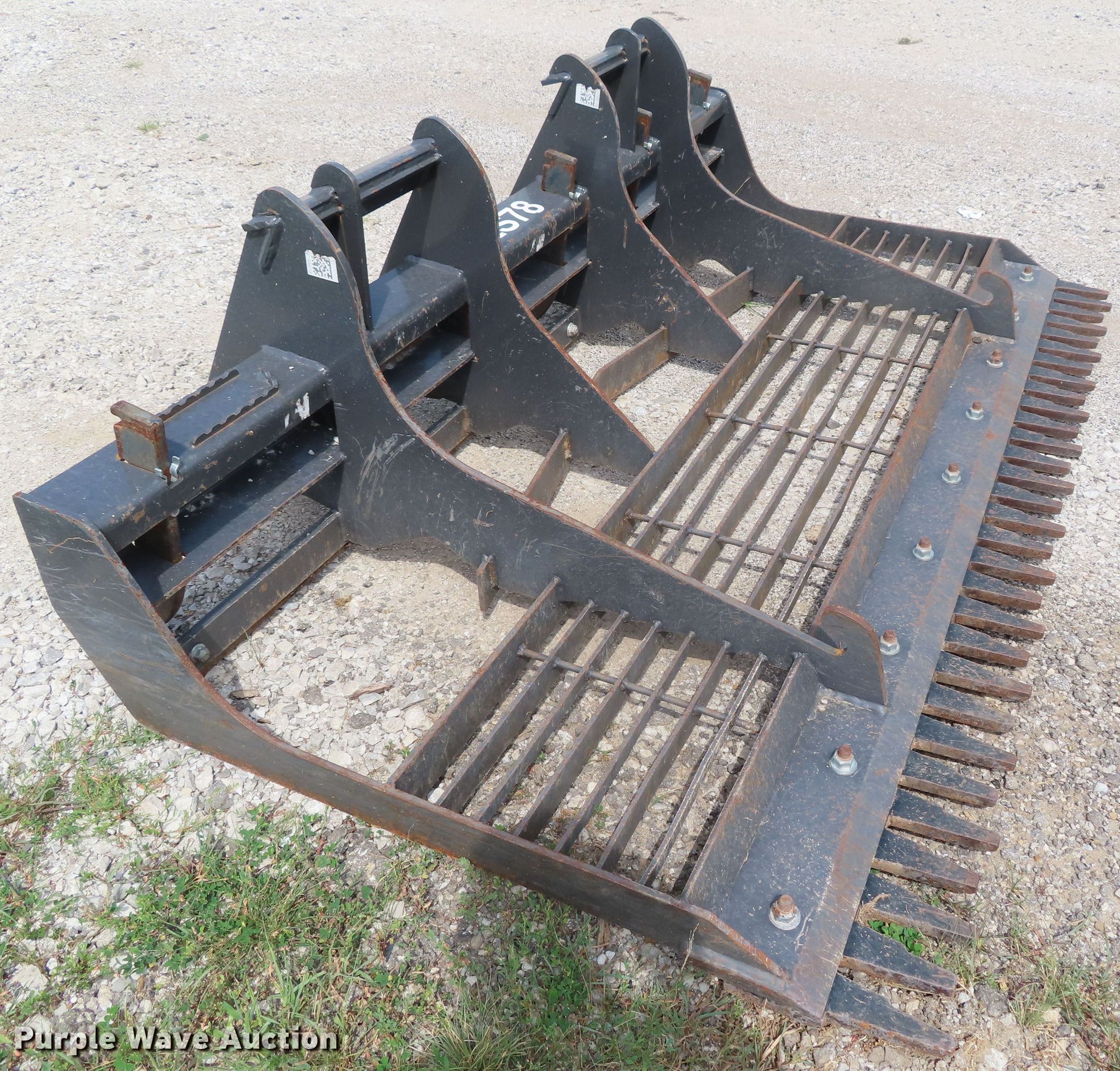 Bradco LS78 Land Sculpter skid steer bucket in Paola, KS Item FJ9186