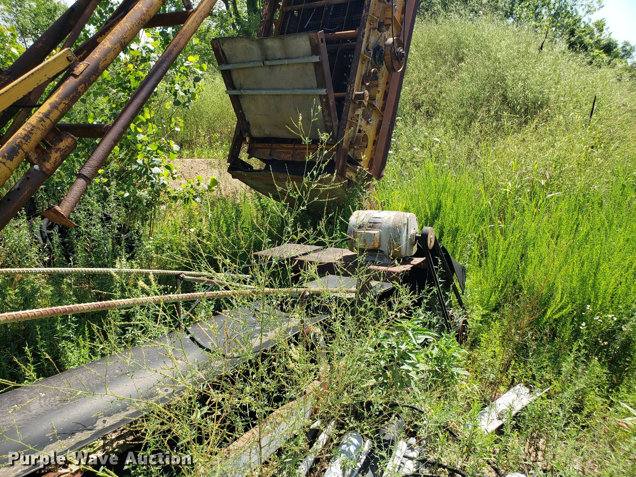50'L conveyor in Ash Grove, MO Item GA9256 sold Purple Wave