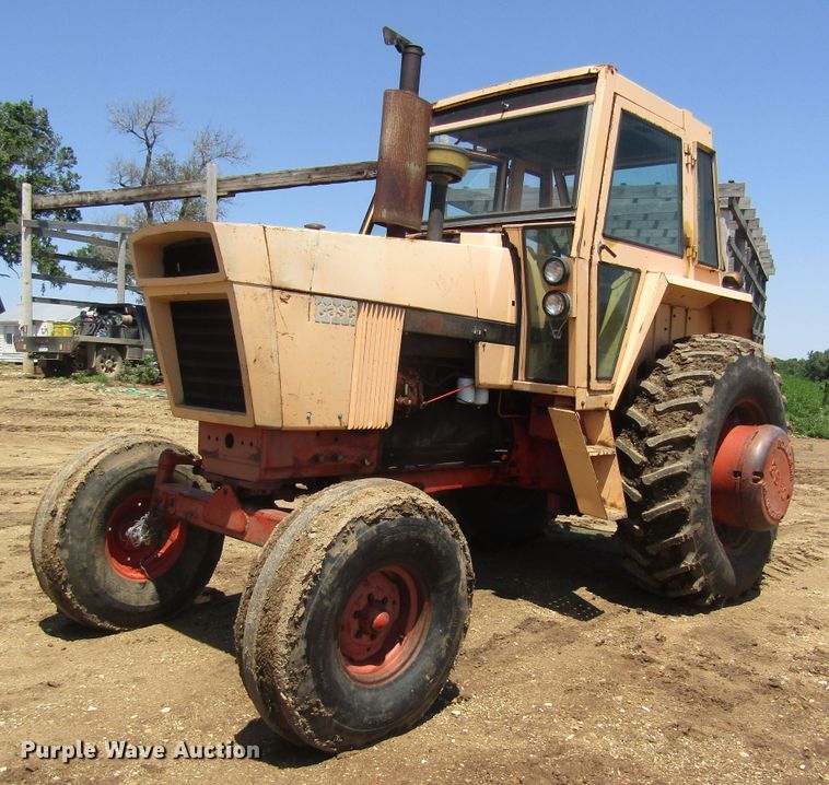 image for item DB4969 1970 Case 970 tractor