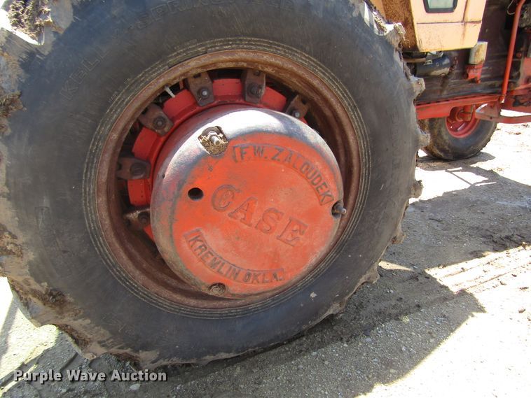 image for item DB4969 1970 Case 970 tractor