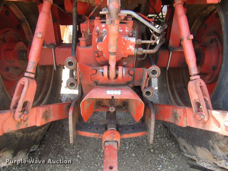 image for item DB4969 1970 Case 970 tractor