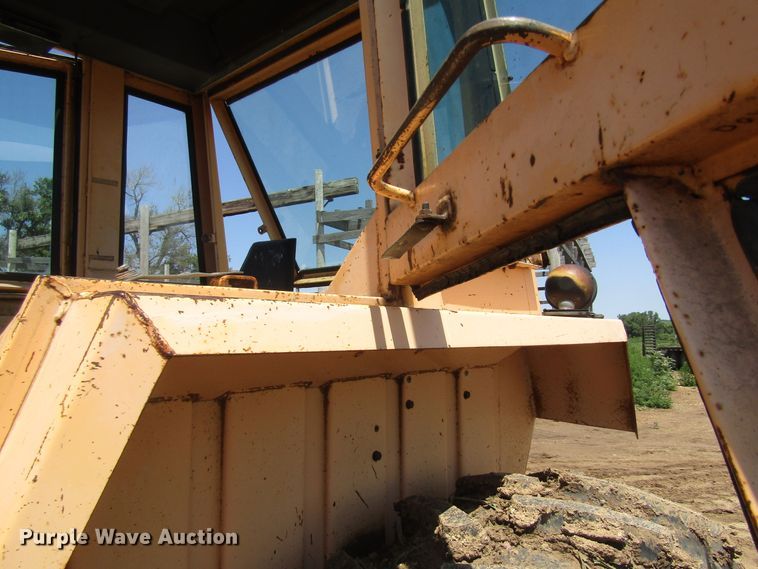 image for item DB4969 1970 Case 970 tractor