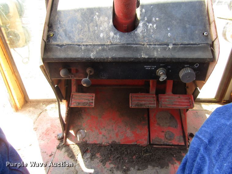 image for item DB4969 1970 Case 970 tractor