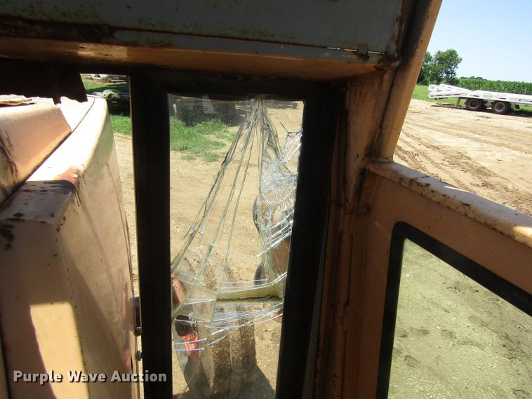 image for item DB4969 1970 Case 970 tractor