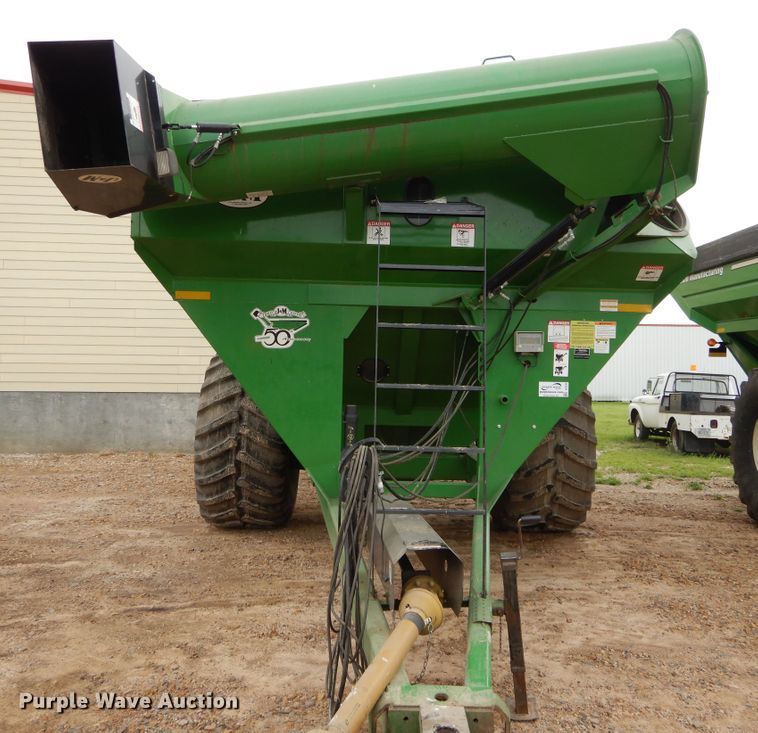 image for item DC0233 J&M 1051-22S GrainStorm grain cart
