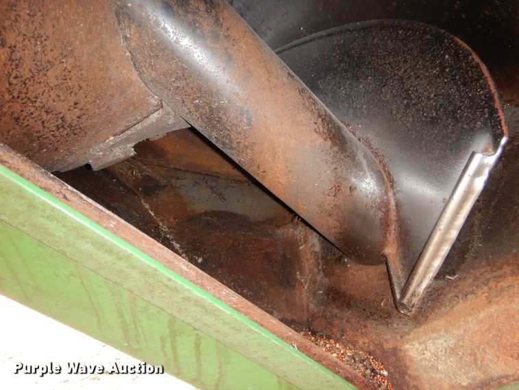 image for item DC0233 J&M 1051-22S GrainStorm grain cart