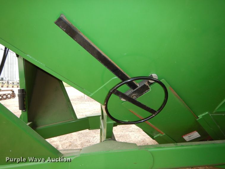 image for item DC0233 J&M 1051-22S GrainStorm grain cart