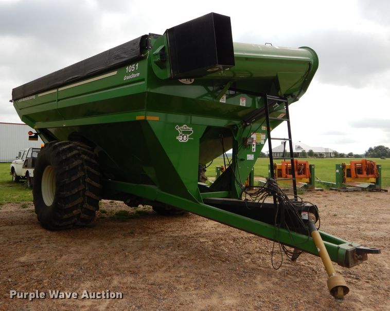 image for item DC0234 J&M 1051-22S GrainStorm grain cart