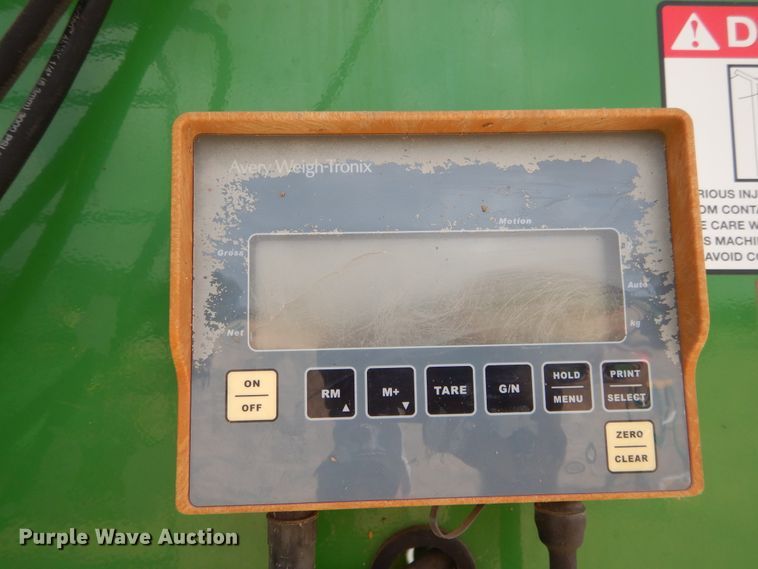 image for item DC0234 J&M 1051-22S GrainStorm grain cart