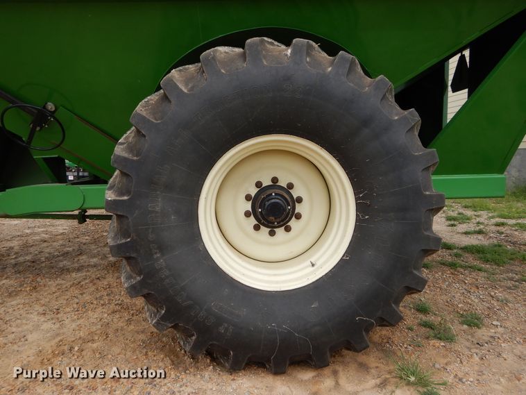 image for item DC0234 J&M 1051-22S GrainStorm grain cart